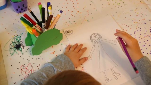 Как нарисовать девушку в платье смотреть онлайн