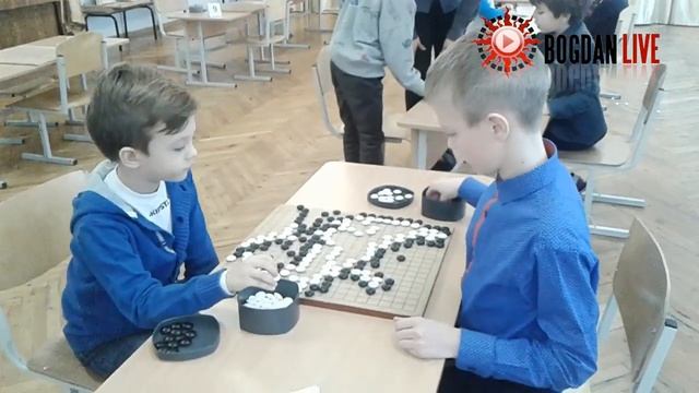 Игра Го - первый детский турнир по игре Го, Богдану 5 лет смотреть онлайн