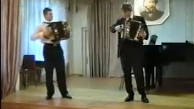 Ребята из Орла-Е.Дербенко "Кубанская залихватская" смотреть онлайн
