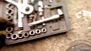 Не снимается рулевой наконечник, выбиваем