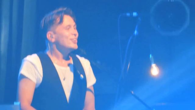 Mark Owen in Frankfurt 23.06.2013. Stars, The Flood und Makin out смотреть онлайн