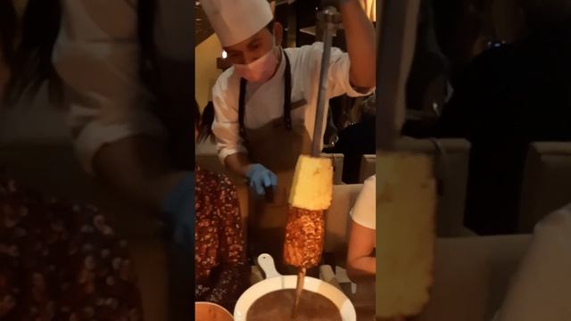 жареные ананасы #shorts смотреть онлайн