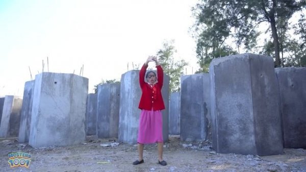 THE EXTRA SLIDE vs BUS EATER vs CAR EATER vs THOMAS THE TRAIN.EXE in real life