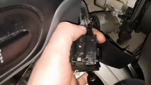 Daewoo Lanos фары не переключаются с ближнего на дальний свет. Замена подрулевого переключателя фар