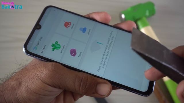 Honor 10 Lite Screen Scratch Test смотреть онлайн