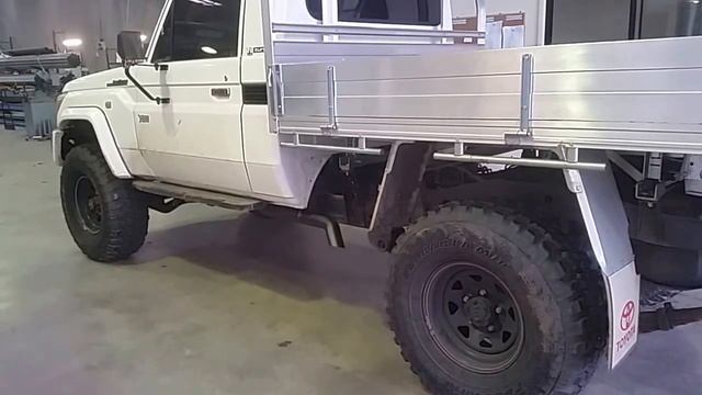Toyota Landcruiser 70 Series 79S 4.5L Turbo 3 inch Turbo Back Playtime Performance Exhaust смотреть онлайн