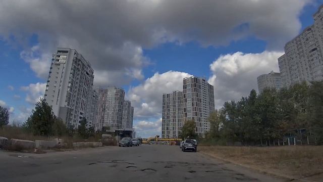 CONTEMPORARY KYIV: LIVOBEREZHNYI MASSIF / Interesting districts of Kyiv. A virtual journey by car. смотреть онлайн