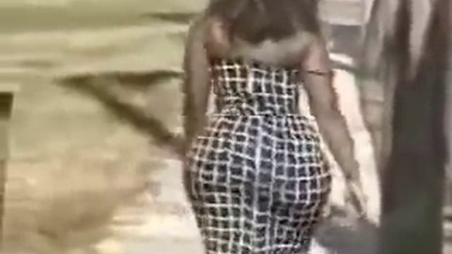 Самая большая попа в мире смотреть онлайн