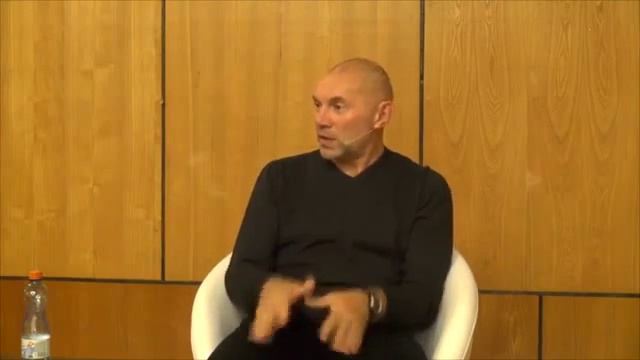 2014.11.18 M Тот, который там на раздаче, не может ошибиться смотреть онлайн