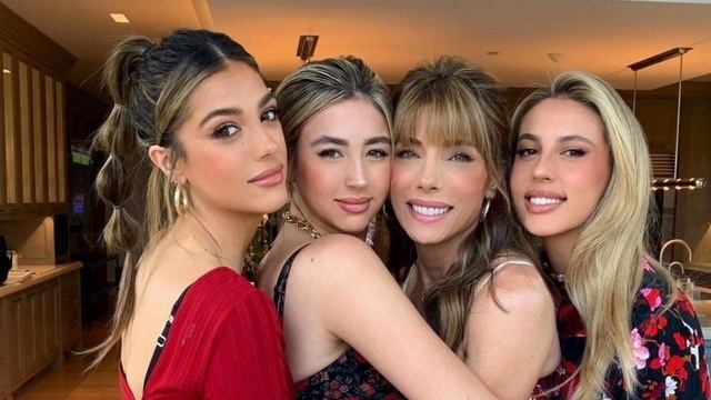 Sylvester Stallone gets tattoo of wife Jennifer Flavin covered ⁉️ смотреть онлайн