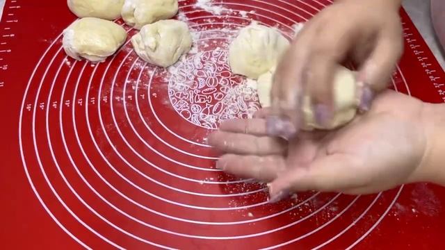 ВАШИ 10 минут, и получаются САМЫЕ ВКУСНЫЕ ПИРОЖКИ, мои дети съедают их за один раз смотреть онлайн