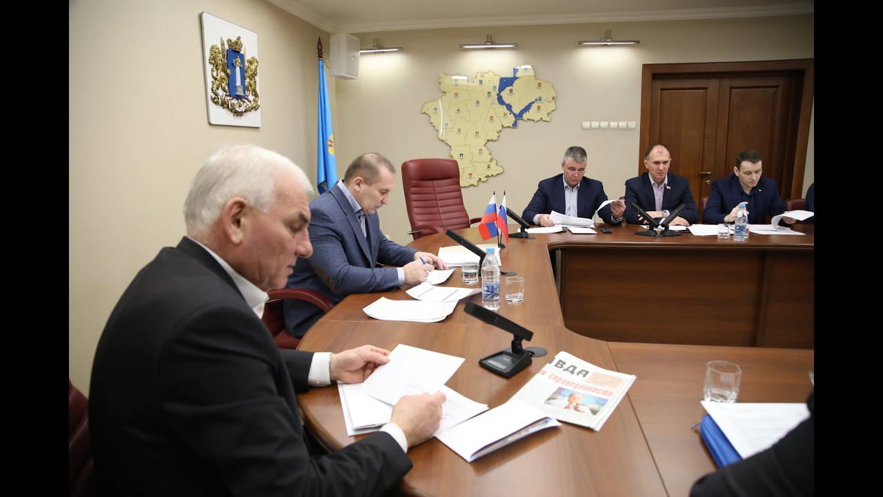 Депутаты поддержали изменения в государственную программу развития транспортной системы региона смотреть онлайн