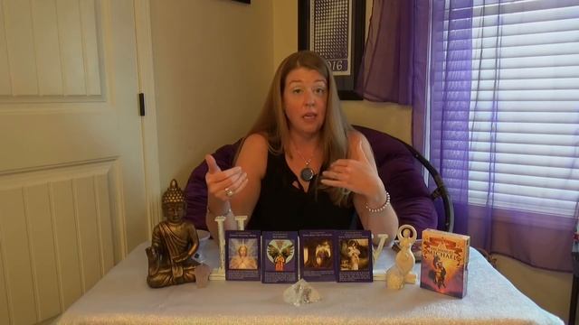 August 2016 Oracle Card Reading смотреть онлайн