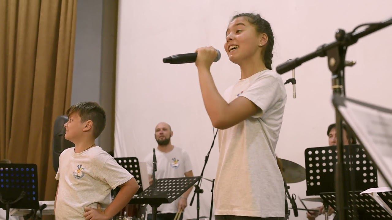 "Неаполитанская песня кота" - Василина Понамарёва и Олег Диденко младший смотреть онлайн