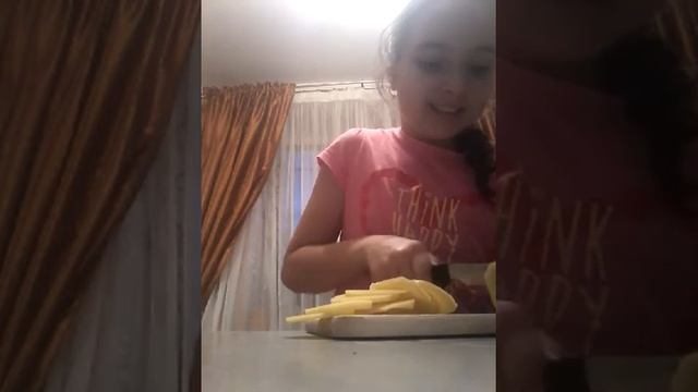 Как приготовить ЧИПСЫ В МИКРОВОЛНОВКЕ смотреть онлайн
