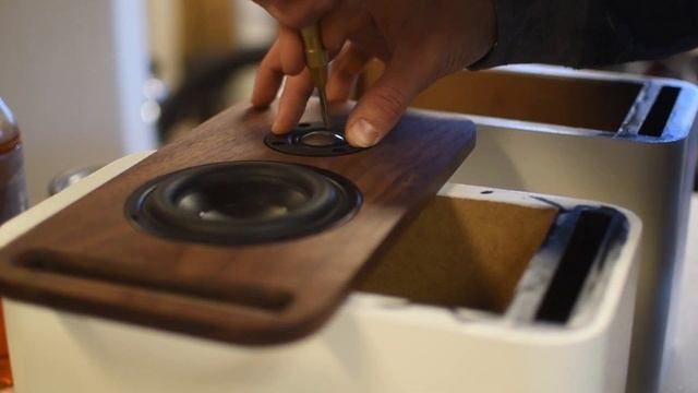 DIY Budget Bookshelf / Desktop Speakers // Build Plans смотреть онлайн