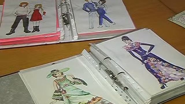 Школьники разрабатывают выпускные платья к конкурсу 'Весенний стиль'. Апрель 2013 год. смотреть онлайн