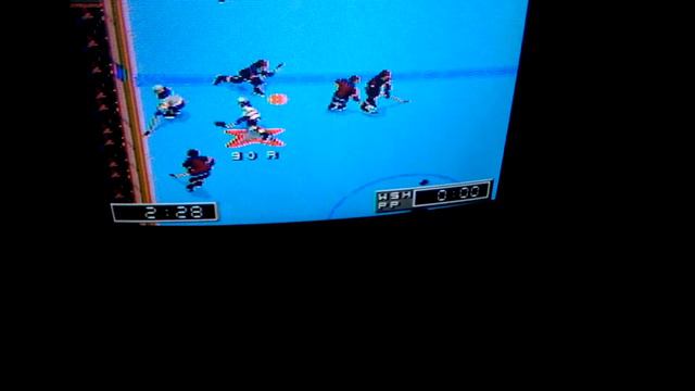 NHL '97 clock glitch and player goes through bench смотреть онлайн