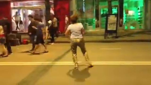 Рокн Рол жив, женщина жгет 2 смотреть онлайн
