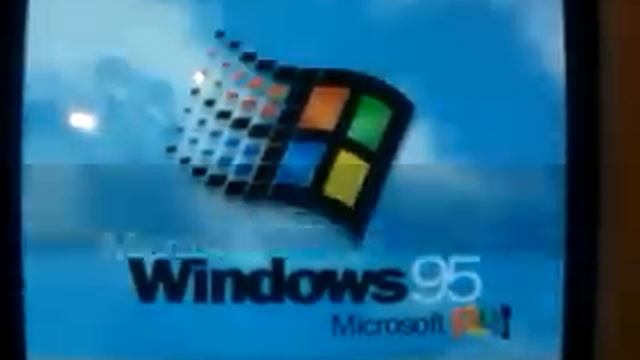 Windows 95 Plus! on a Compaq CDS 524 Vintage All-in-One System смотреть онлайн