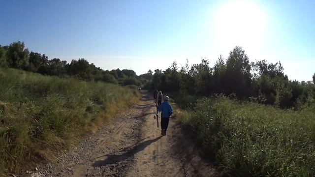 Щука и окунь в жару/Водоем кишит рыбой #щуканаживца#рыбалкалетом смотреть онлайн