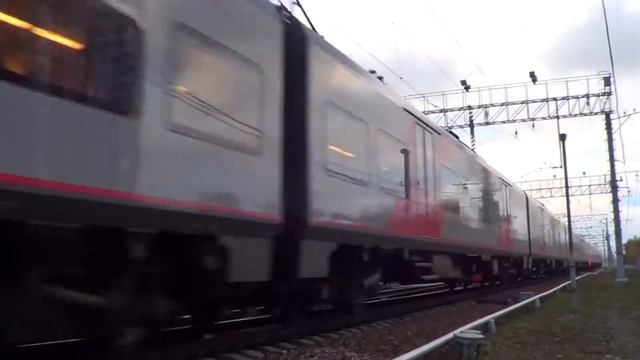 Электропоезда ЭС1-005 + ЭС1-021 Ласточка №730 "Москва - Нижний Новгород" смотреть онлайн