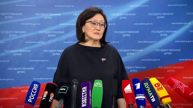 04.03.2022. Пресс-подход представителей фракций Государственной Думы смотреть онлайн