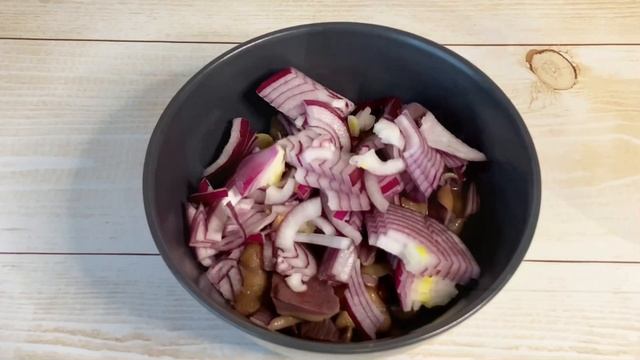 Солёные грибы - два рецепта подачи на любой вкус