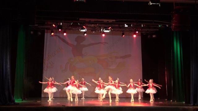 КАПРИС. ПОСВЯЩЕНИЕ ПАГАНИНИ смотреть онлайн