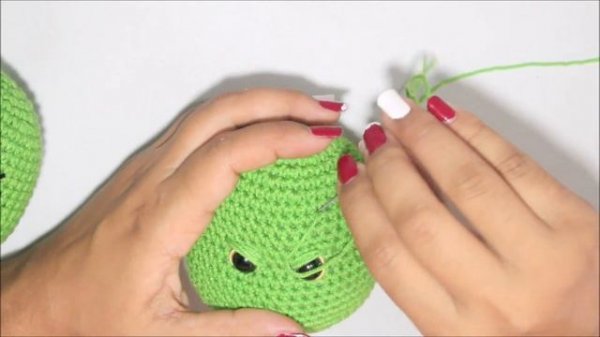 Grinch Amigurumi ? BORDADO de su rostro/PASO A PASO NAVIDAD A CROCHET