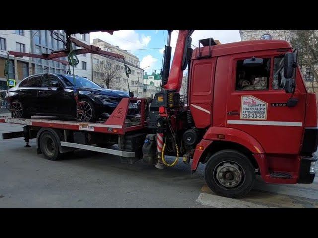 Эвакуация с пешеходного перехода БМВ у Управления МВД на транспорте. смотреть онлайн