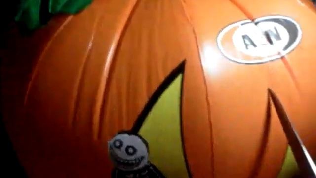inflatable pop pumpkin смотреть онлайн