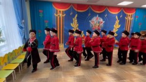 Казачата — бравые ребята!