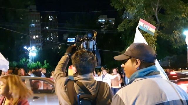 3-02-20, La Barra de Chi canta: Añez y Evo la misma porqueria смотреть онлайн