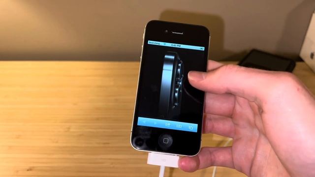Unboxing an iPhone 4S running iOS 5.0.1 смотреть онлайн
