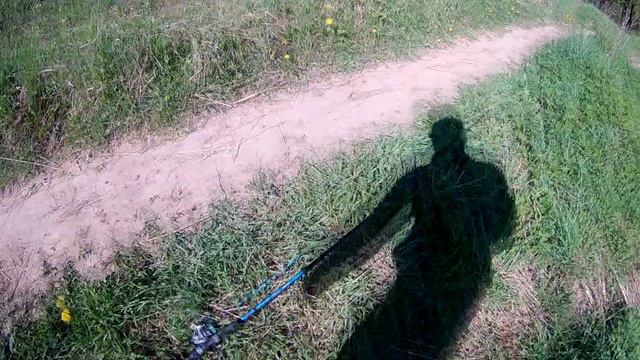 Утренняя прогулка со спиннингом. Красивое озеро. смотреть онлайн