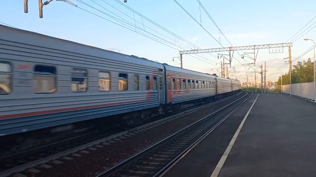 Электровоз ЭП1П-003 с пассажирским поездом номер 422И сообщением Иркутск-Улан-Удэ смотреть онлайн
