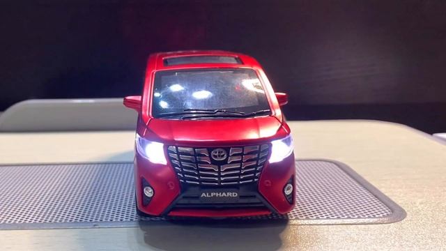 TOYOTA ALPHARD 1:32 Scale DieCast Model Van Review #mrrescue #miniatureautomobiles #innorative смотреть онлайн