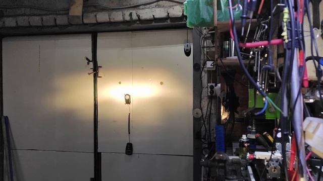 Свет штатной фары Ауди А4 В5. Галоген Н4 смотреть онлайн