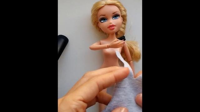 DIY Самое простое платье для куклы. Без шитья смотреть онлайн