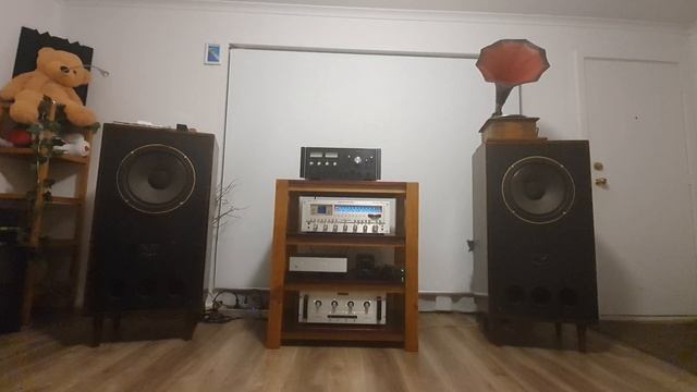 Audio Research Reference One + Tannoy HPD385 + Marantz 2600 + Denafrips Pontus ii смотреть онлайн