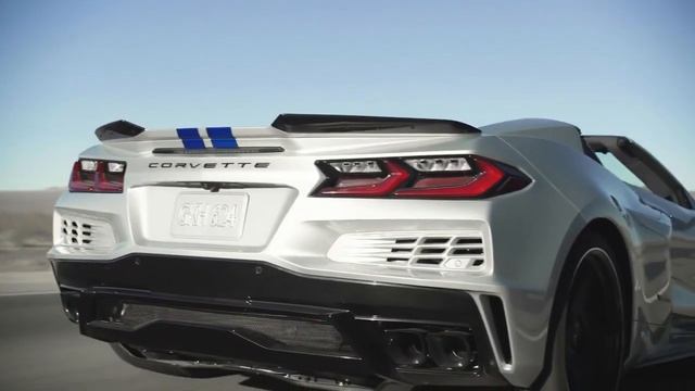 The new 2024 Chevrolet Corvette E Ray смотреть онлайн