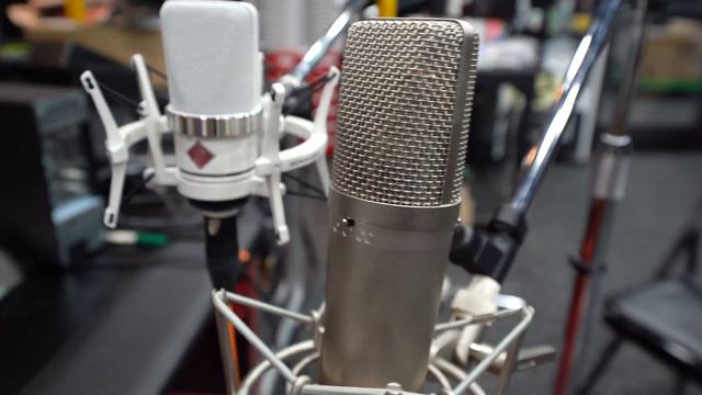 Neumann TLM102 White Limited Edition with Peluso P87 Microphone reverb.co.kr Log смотреть онлайн