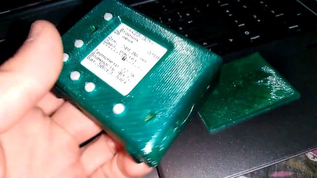 Метеостанция с e-ink дисплеем в корпусе. Программа в процессе написания и отладки. смотреть онлайн
