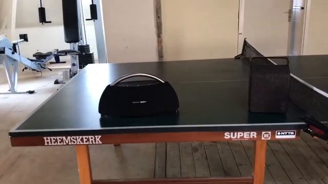 Harman Kardon Go + Play (2016 model) VS Vifa Oslo - Sound Comparison смотреть онлайн