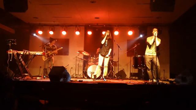 Hammers and Daggers performed by Rochambeau смотреть онлайн