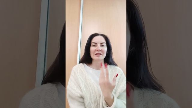 Мы можем вечно бежать от себя. А самое ценное внутри всегда. Стих. смотреть онлайн