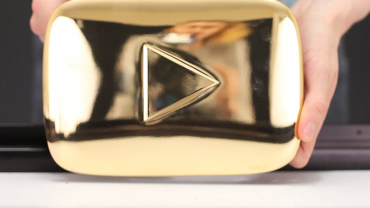 Gold Play Button for Mr. Hacker - What INSIDE? смотреть онлайн