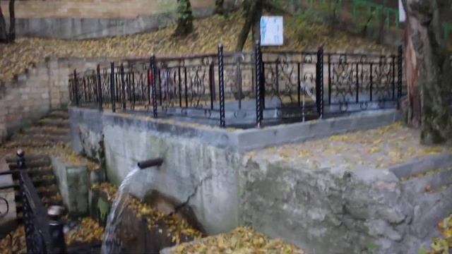 Члинский лес в Ставрополе. Родник С.Саровского. Октябрь-2018 г. смотреть онлайн