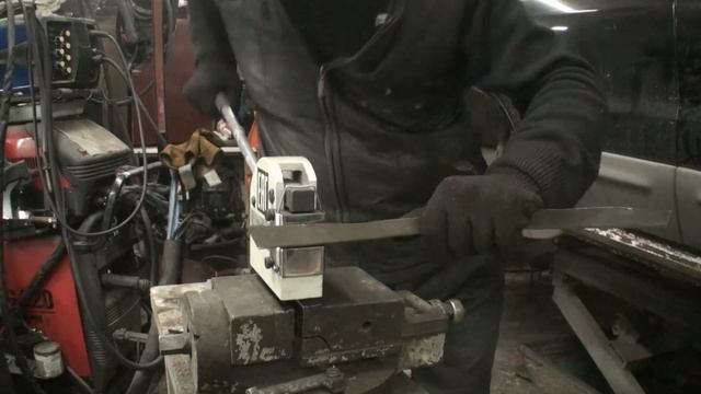 удаление сквозной ржавчины на авто смотреть онлайн